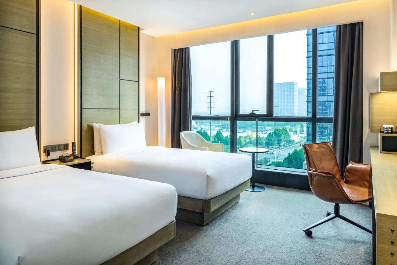 Innside By Melia Zhengzhou Bagian luar foto
