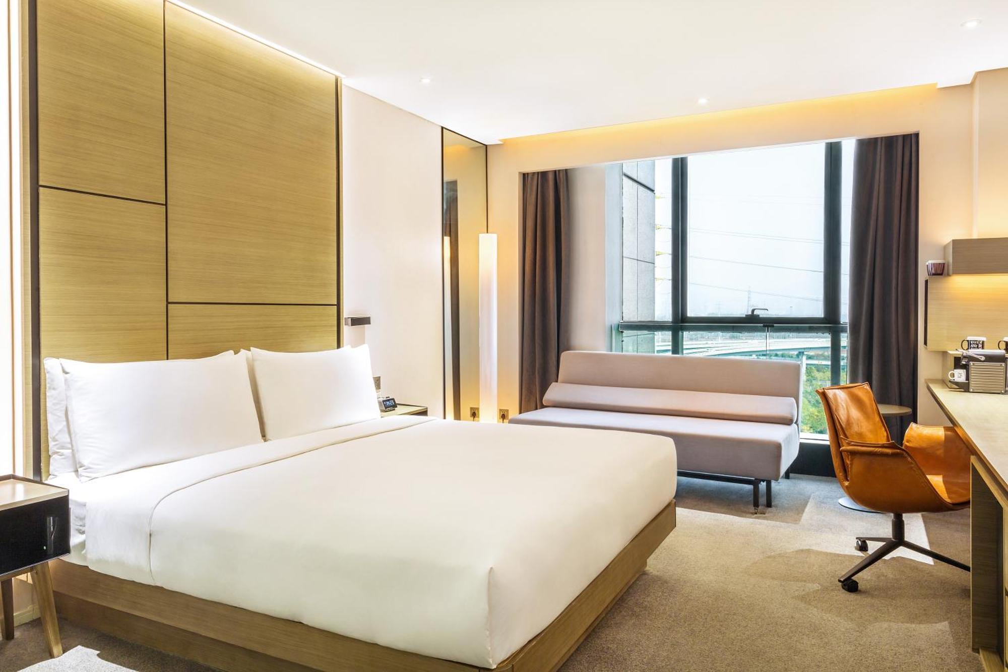 Innside By Melia Zhengzhou Bagian luar foto